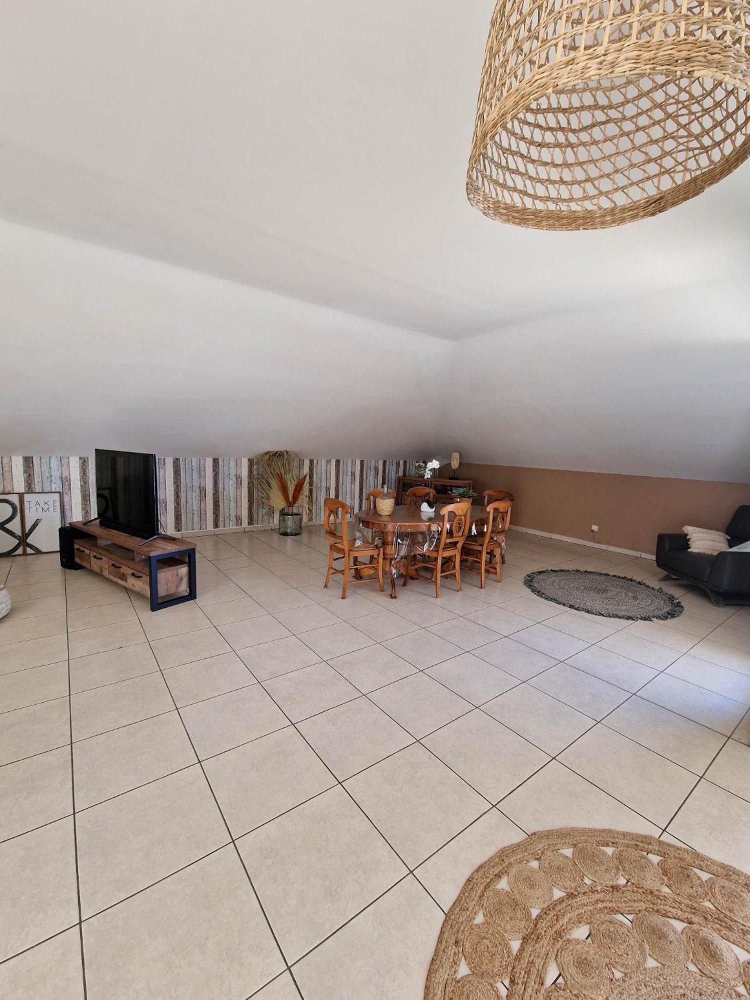 Appartement Villa Sur Le Toit, Vue Mer Saint-Gilles-les Bains Dış mekan fotoğraf
