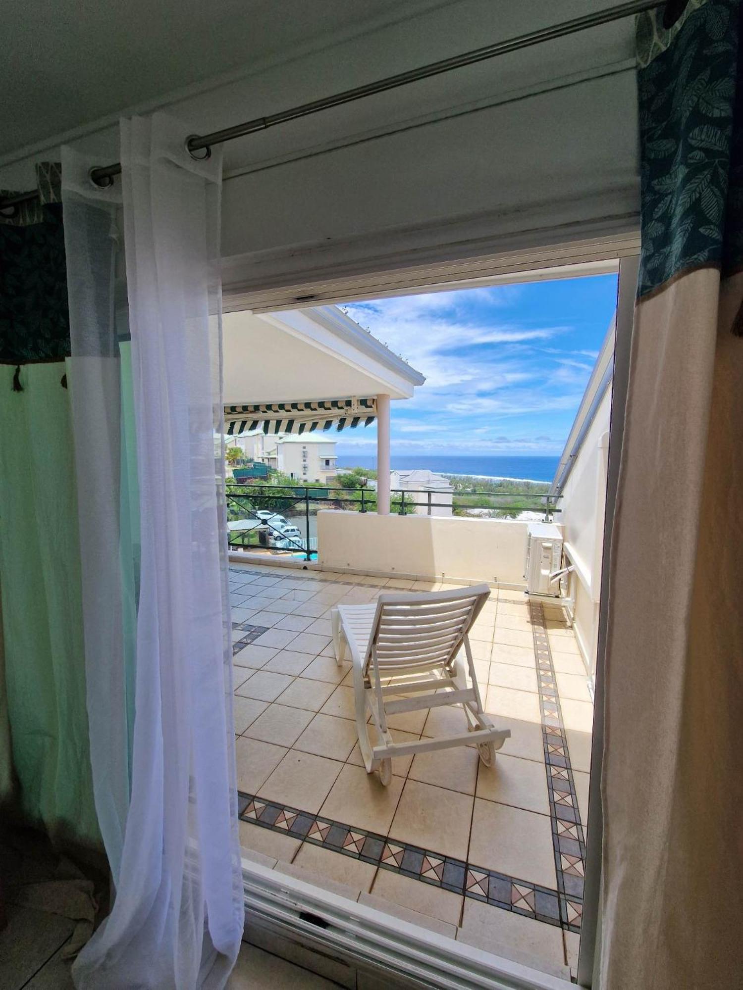 Appartement Villa Sur Le Toit, Vue Mer Saint-Gilles-les Bains Dış mekan fotoğraf