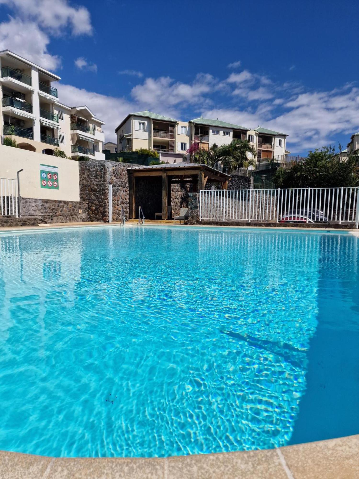 Appartement Villa Sur Le Toit, Vue Mer Saint-Gilles-les Bains Dış mekan fotoğraf
